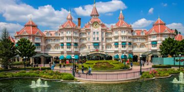 How to survive a family vacation to Disneyland